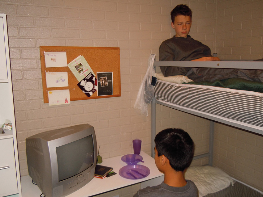 children-in-cell-10